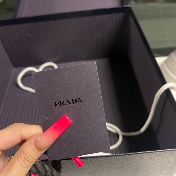 WORN ONCE! UNISEX (WOMENS 8/MEN 5 1/2) PRADA SNEAKERS. EXCELLENT CONDITION! - Picture 11 of 13